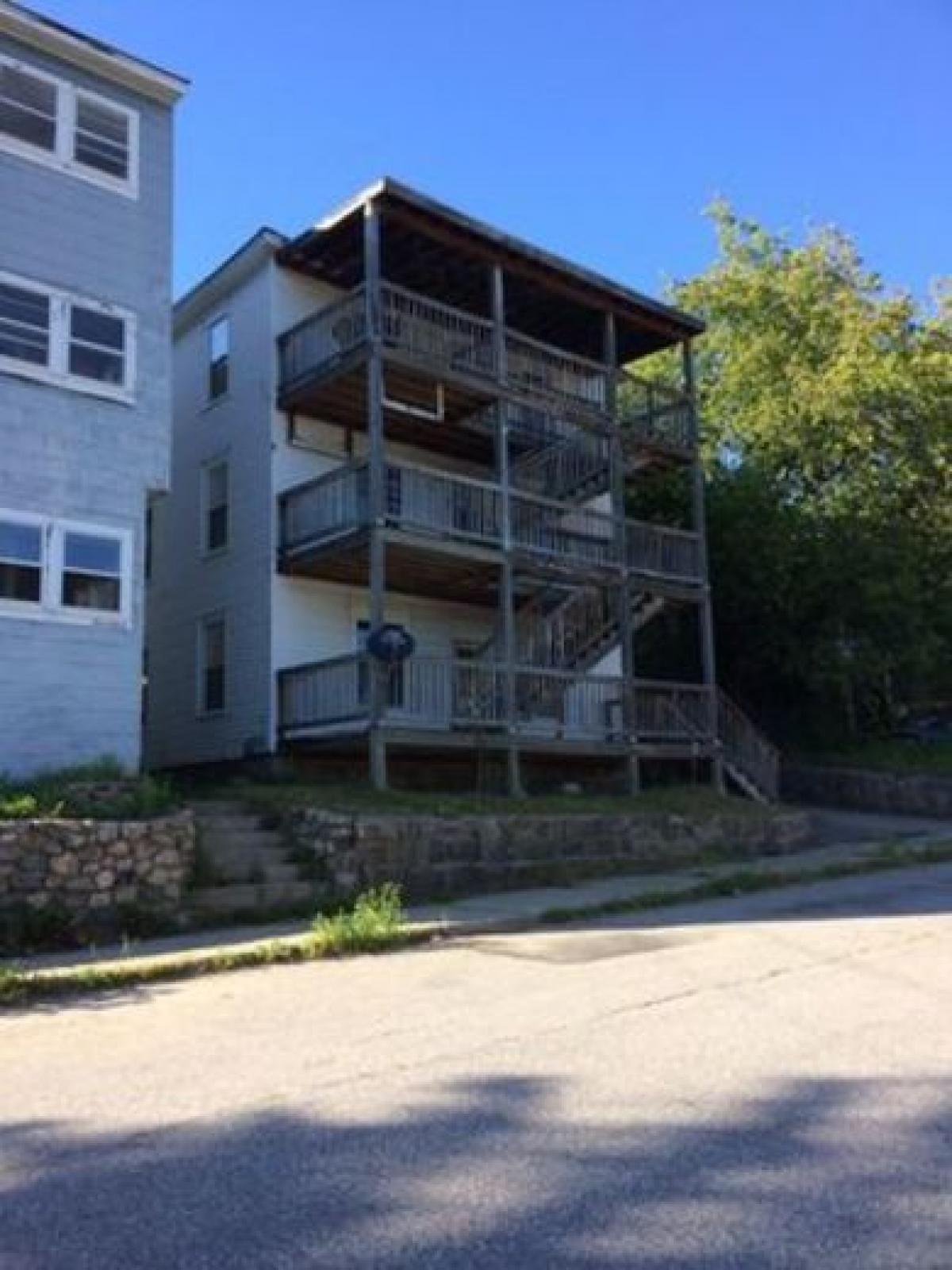 Picture of Home For Sale in Berlin, New Hampshire, United States