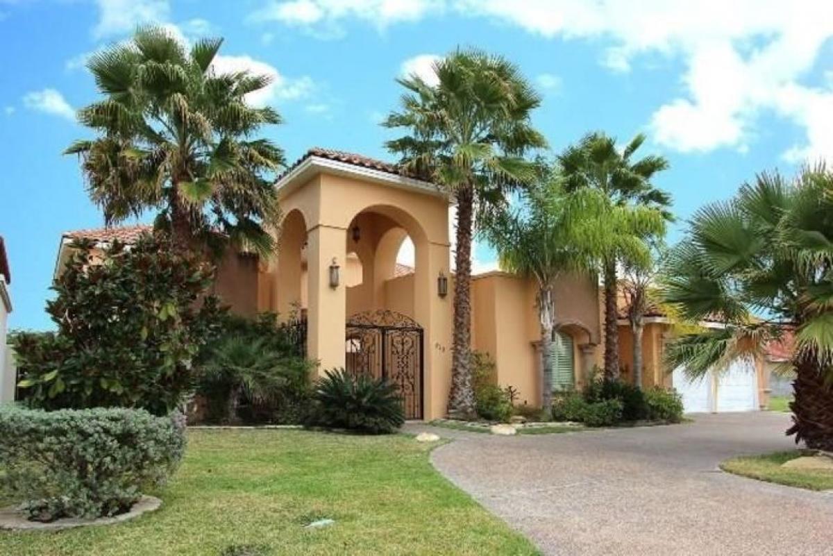 Picture of Home For Sale in Laredo, Texas, United States