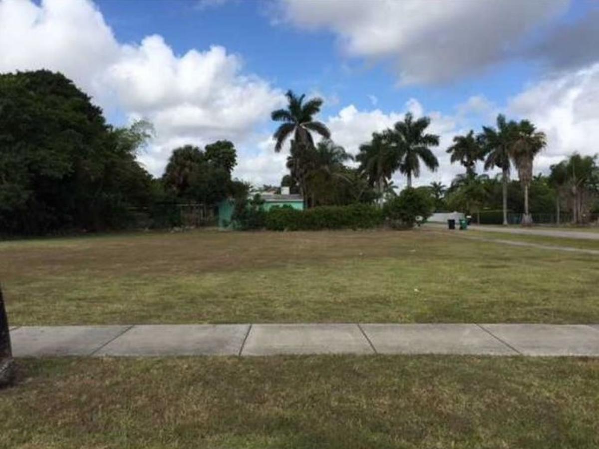 Picture of Residential Land For Sale in Homestead, Florida, United States