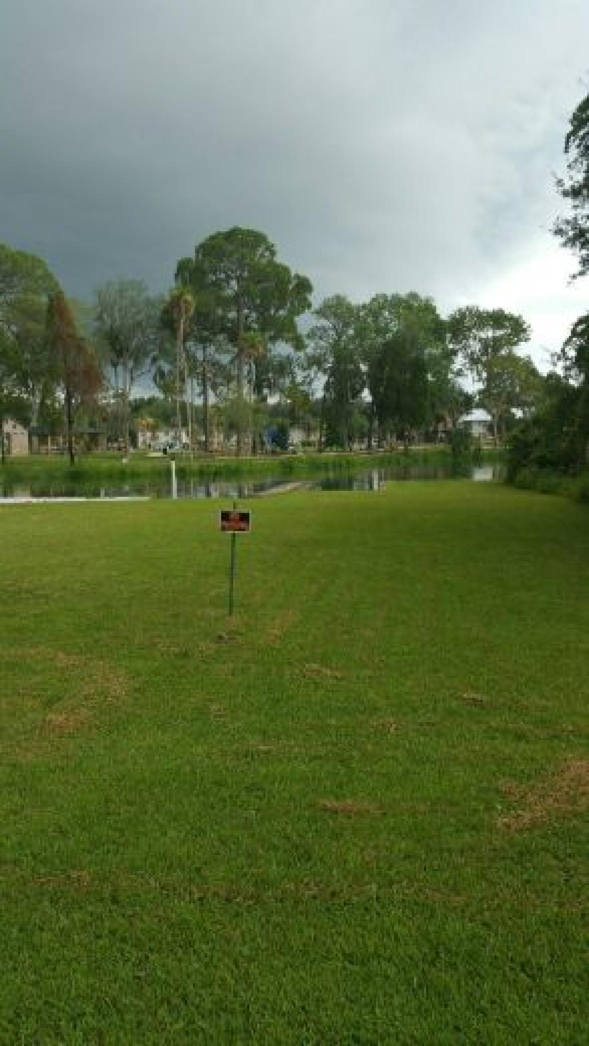 Picture of Residential Land For Sale in Crystal River, Florida, United States