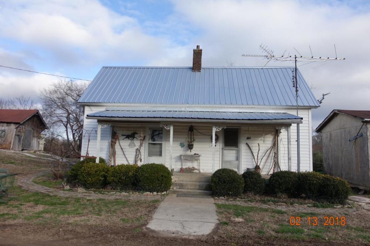 Picture of Farm For Sale in Lewisburg, Tennessee, United States