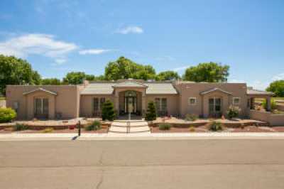 Home For Sale in Belen, New Mexico