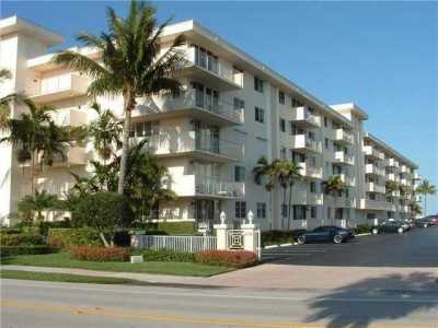 Apartment For Sale in Juno Beach, Florida