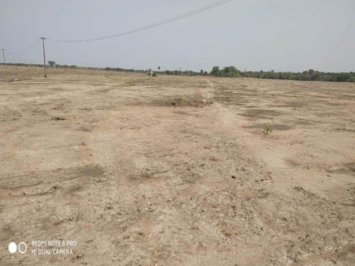 Picture of Residential Land For Sale in Visakhapatnam, Andhra Pradesh, India