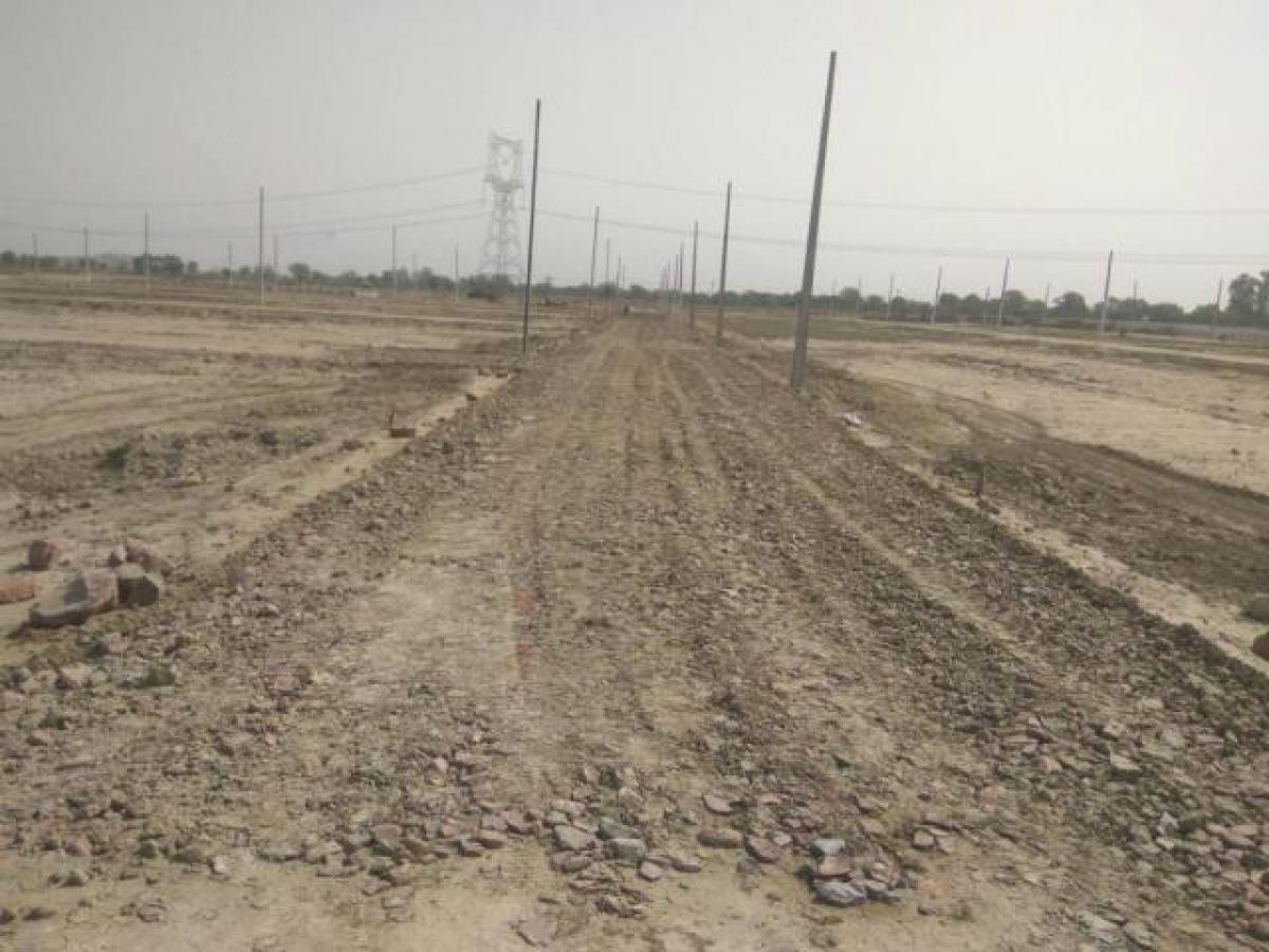 Picture of Residential Land For Sale in Mathura, Uttar Pradesh, India