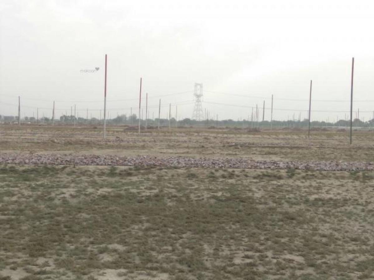 Picture of Residential Land For Sale in Mathura, Uttar Pradesh, India