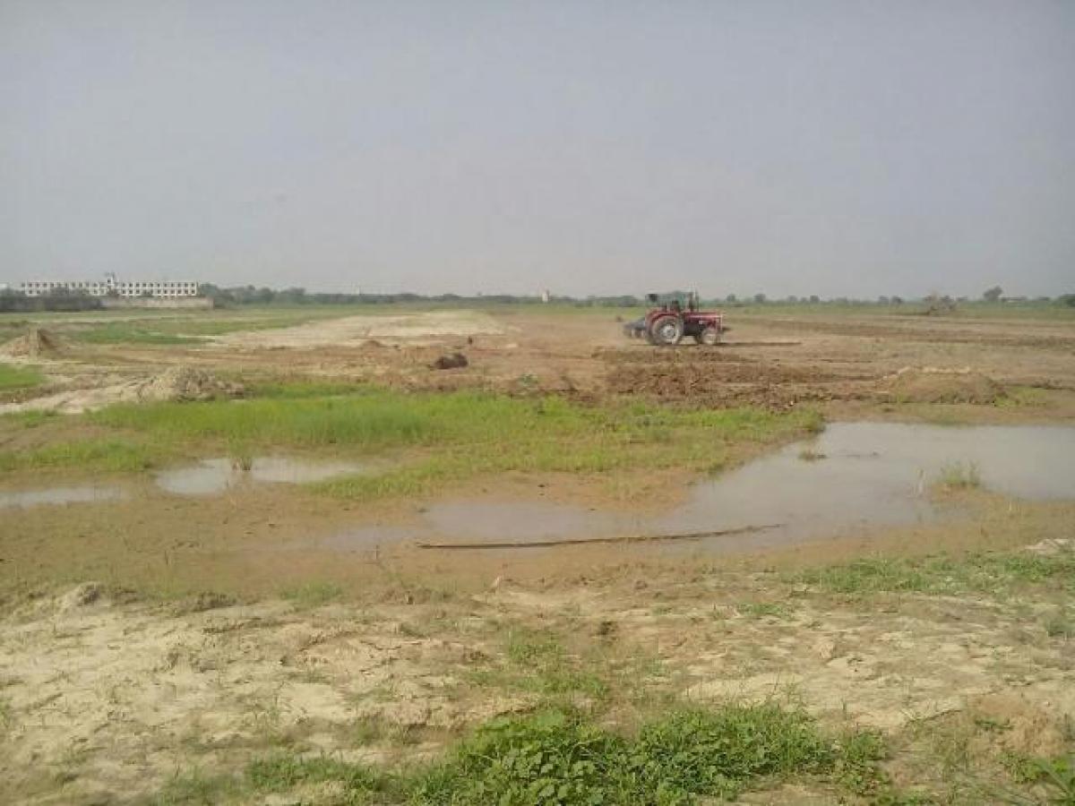 Picture of Residential Land For Sale in Mathura, Uttar Pradesh, India