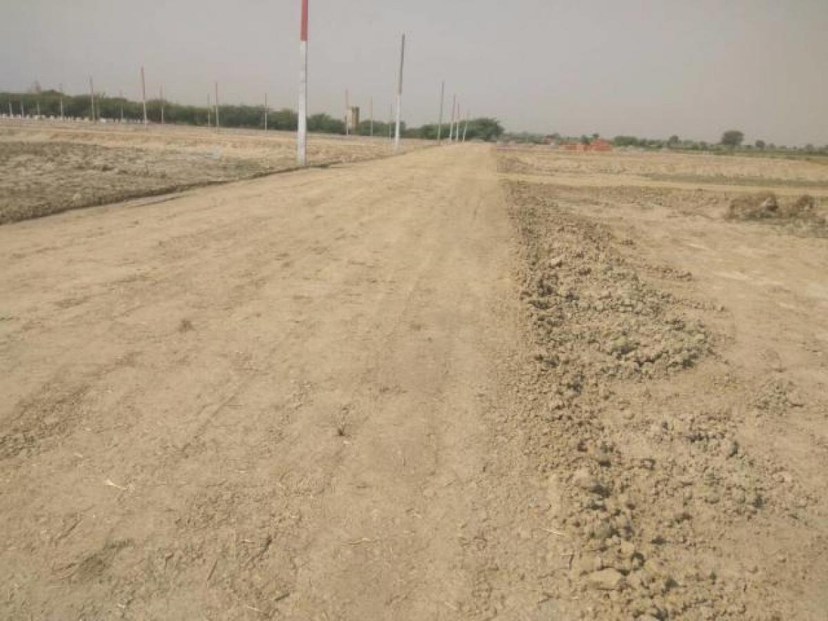 Picture of Residential Land For Sale in Mathura, Uttar Pradesh, India