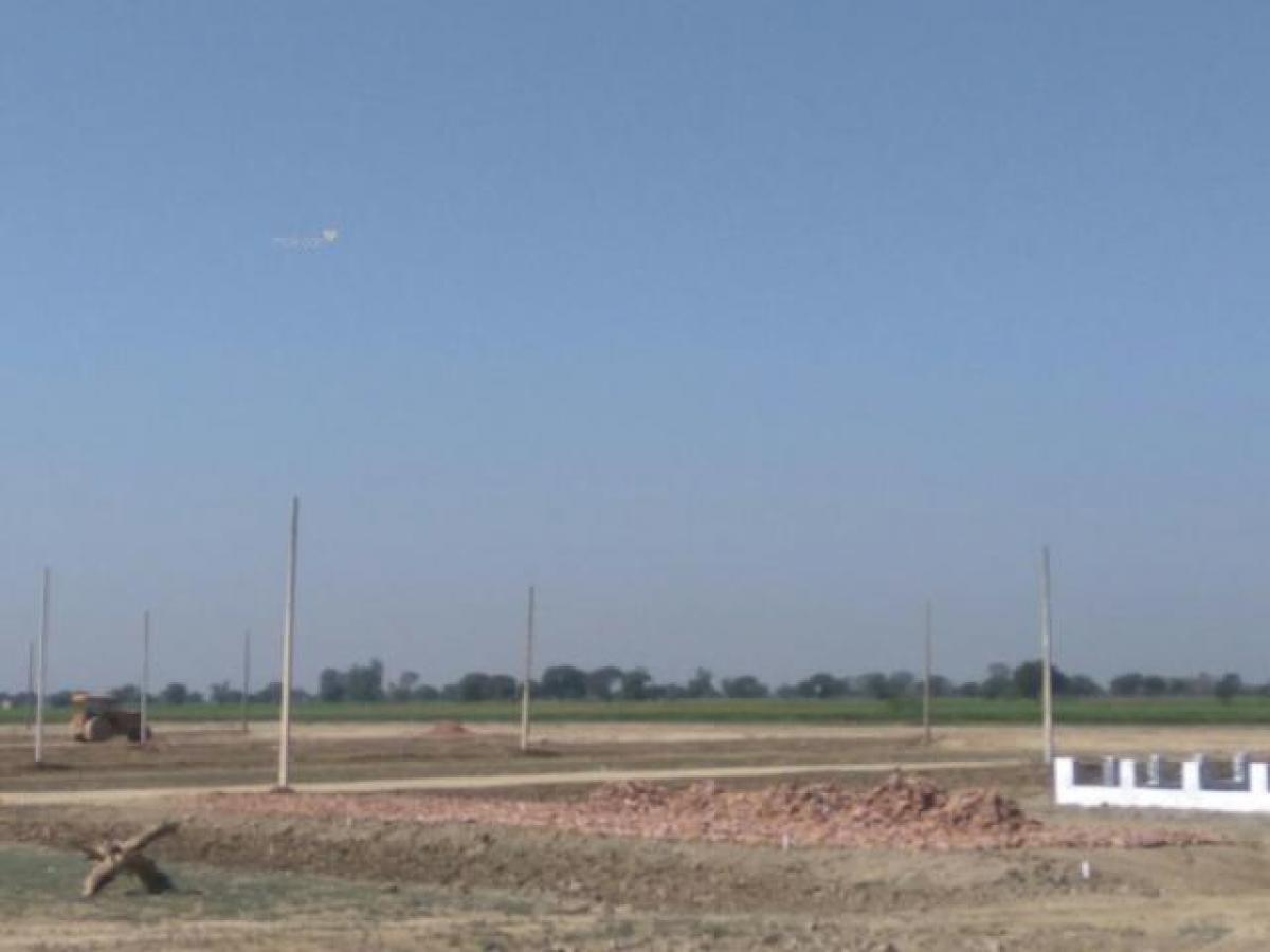 Picture of Residential Land For Sale in Mathura, Uttar Pradesh, India