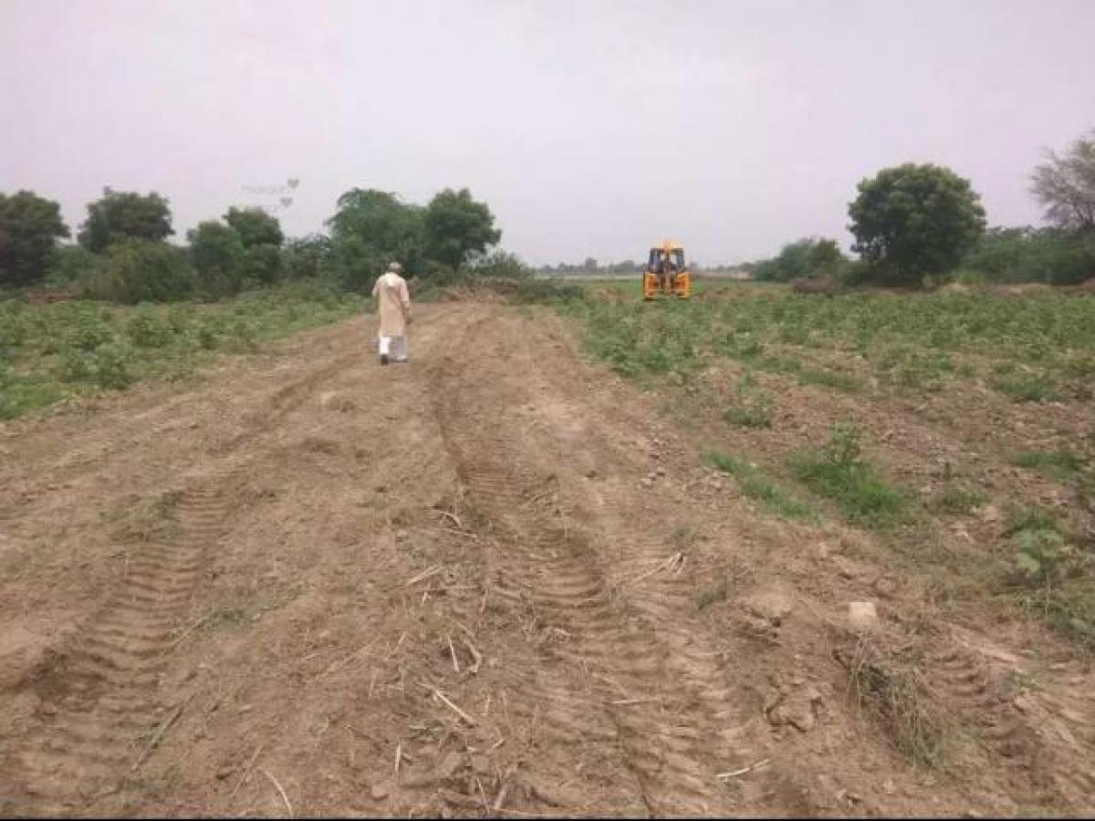 Picture of Residential Land For Sale in Mathura, Uttar Pradesh, India