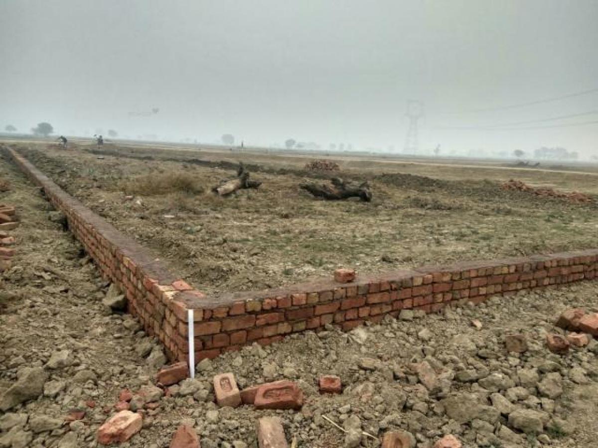 Picture of Residential Land For Sale in Mathura, Uttar Pradesh, India