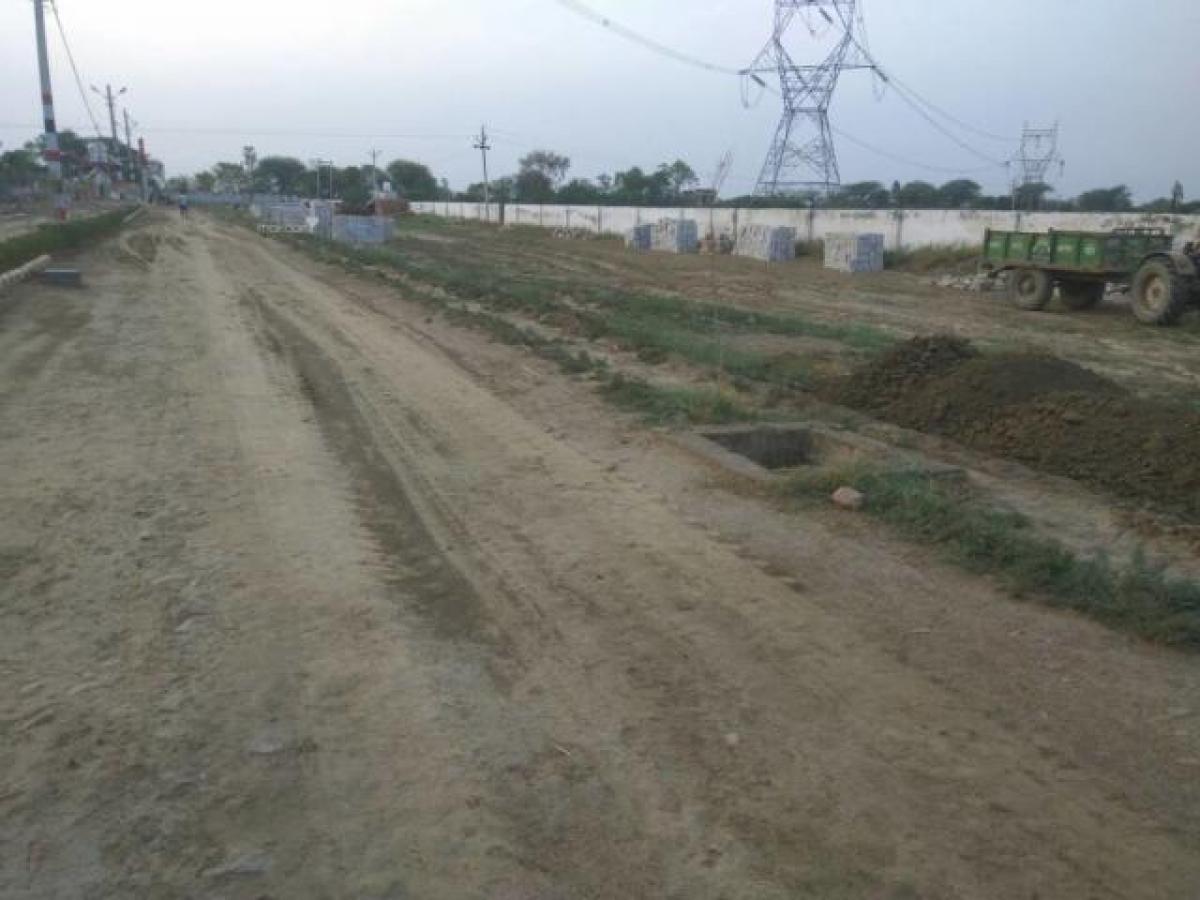 Picture of Residential Land For Sale in Mathura, Uttar Pradesh, India