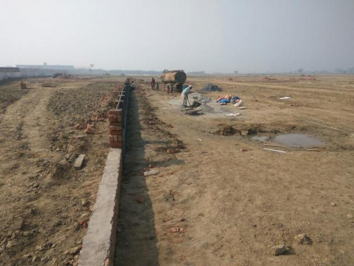 Picture of Residential Land For Sale in Mathura, Uttar Pradesh, India