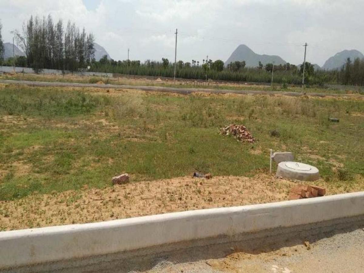 Picture of Residential Land For Sale in Visakhapatnam, Andhra Pradesh, India