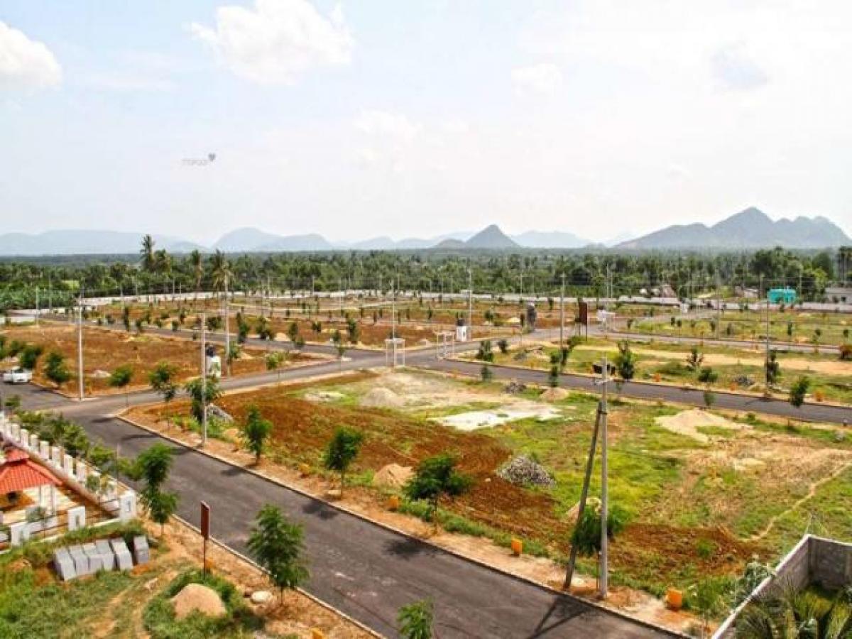 Picture of Residential Land For Sale in Visakhapatnam, Andhra Pradesh, India