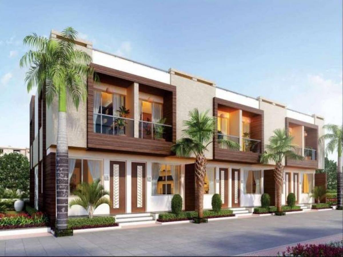 Picture of Home For Sale in Surat, Gujarat, India