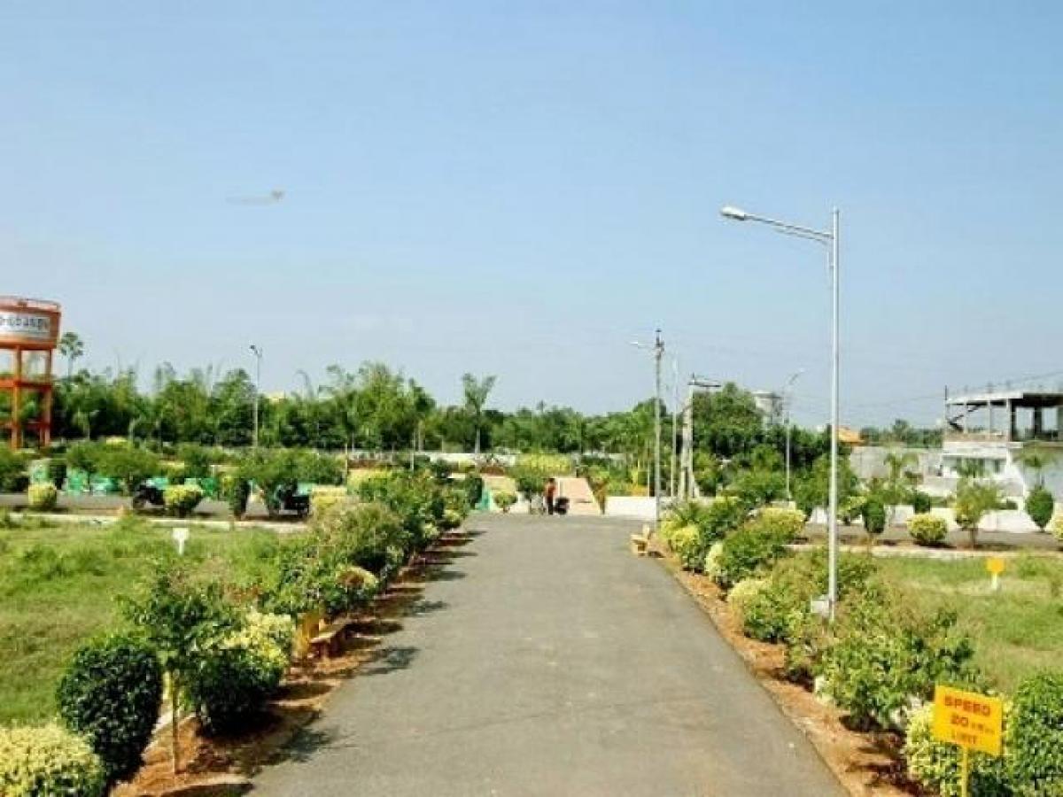 Picture of Residential Land For Sale in Vijayawada, Andhra Pradesh, India