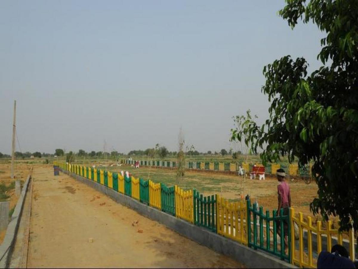 Picture of Residential Land For Sale in Aligarh, Uttar Pradesh, India