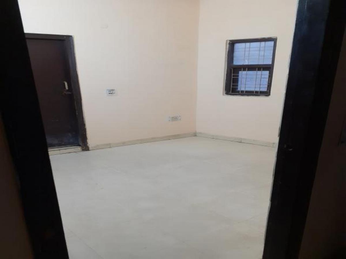 Picture of Apartment For Rent in Faridabad, Haryana, India