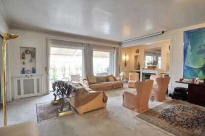 Apartment For Sale in Athens, Greece