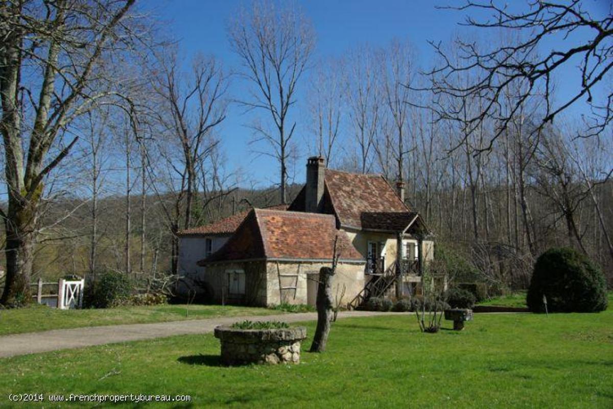 Picture of Home For Sale in Perigueux, Aquitaine, France