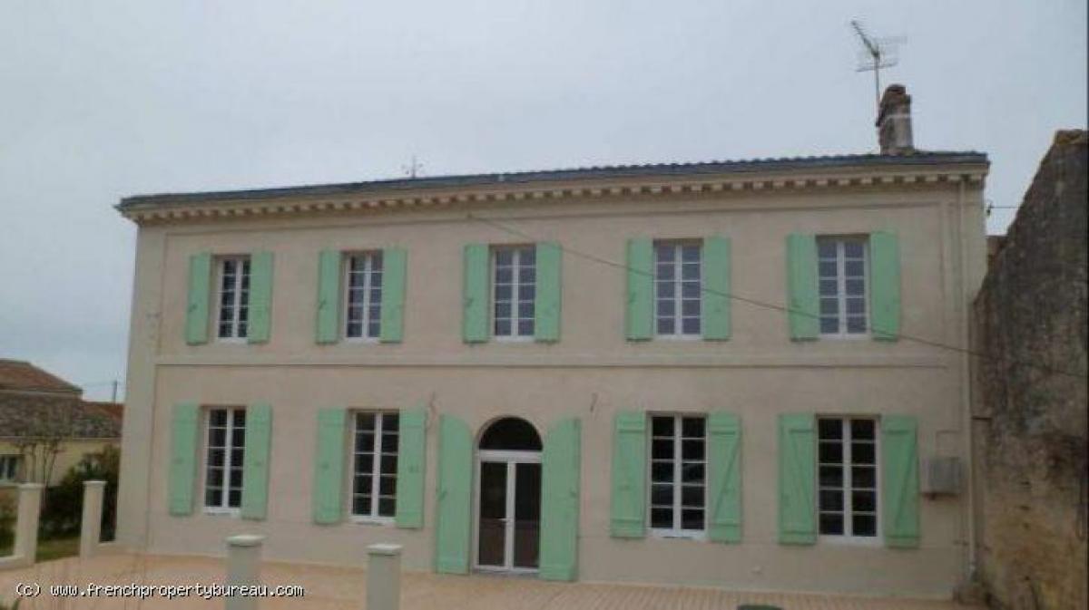 Picture of Home For Sale in Jau Dignac Et Loirac, Aquitaine, France