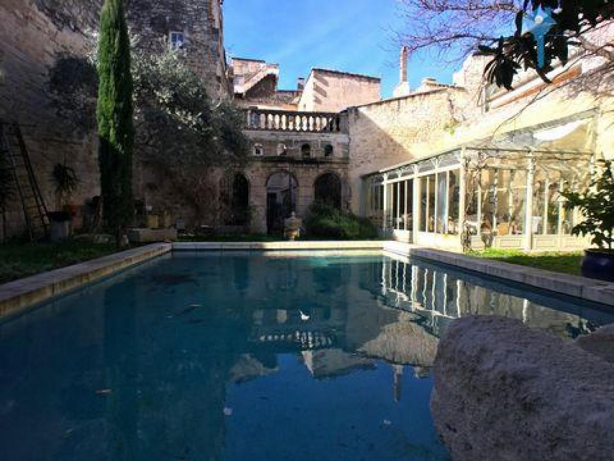 Picture of Home For Sale in Tarascon, Provence-Alpes-Cote d'Azur, France