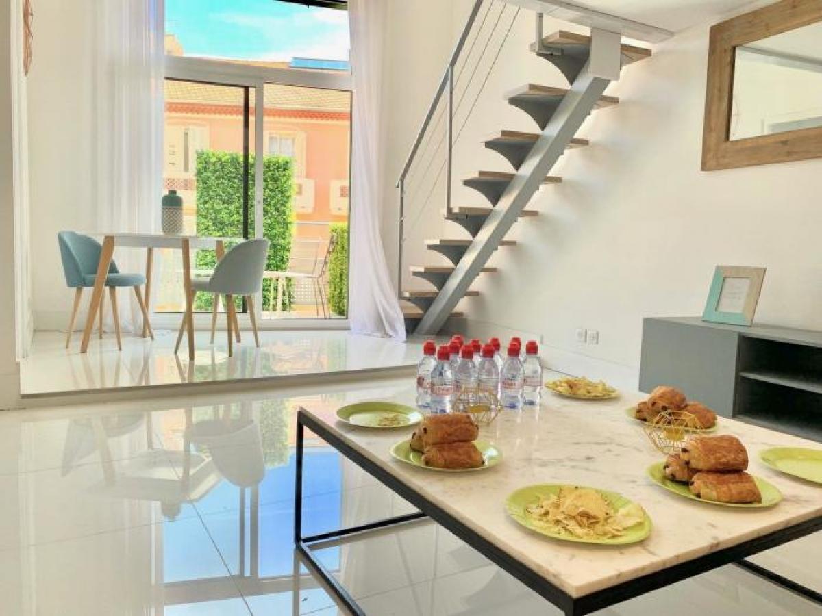 Picture of Apartment For Sale in Villefranche-sur-mer, Cote d'Azur, France