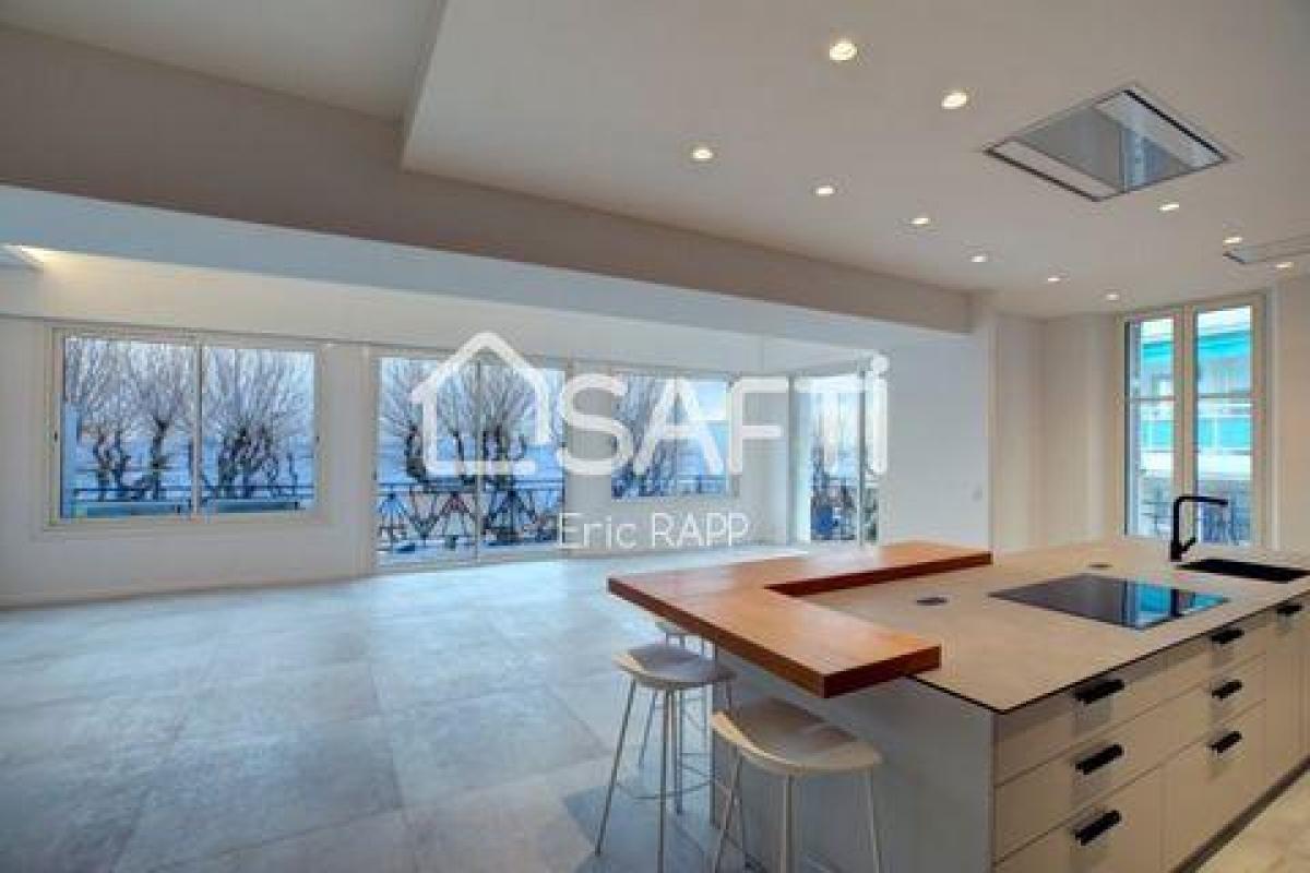 Picture of Condo For Sale in Saint-Raphael, Cote d'Azur, France