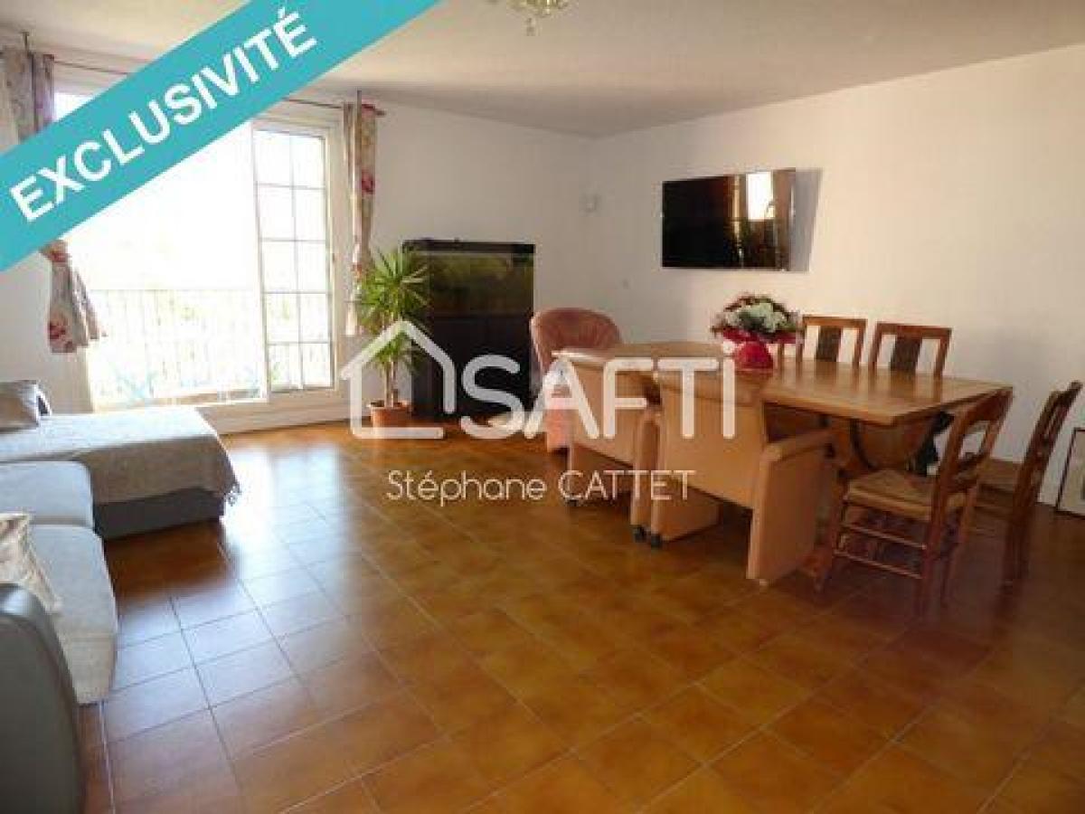 Picture of Apartment For Sale in Vence, Cote d'Azur, France