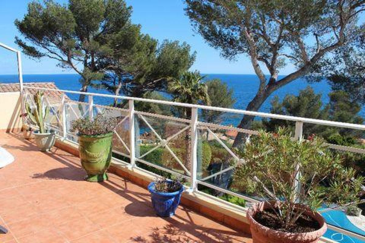 Picture of Condo For Sale in Saint-Raphael, Cote d'Azur, France