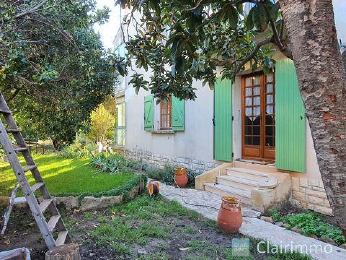 Picture of Home For Sale in Istres, Provence-Alpes-Cote d'Azur, France