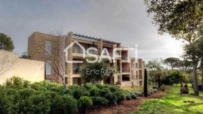 Condo For Sale in Saint-Raphael, France