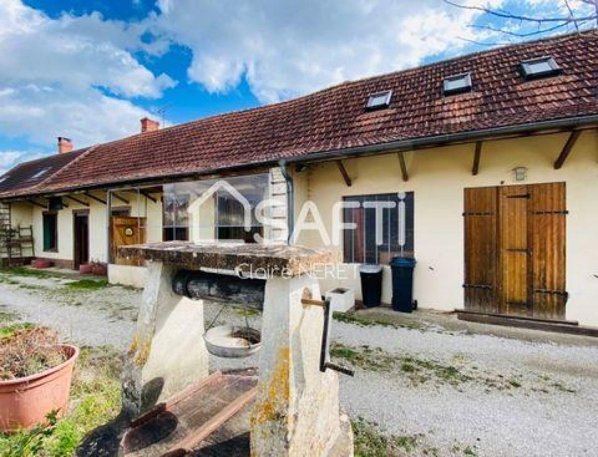 Picture of Farm For Sale in Louhans, Bourgogne, France