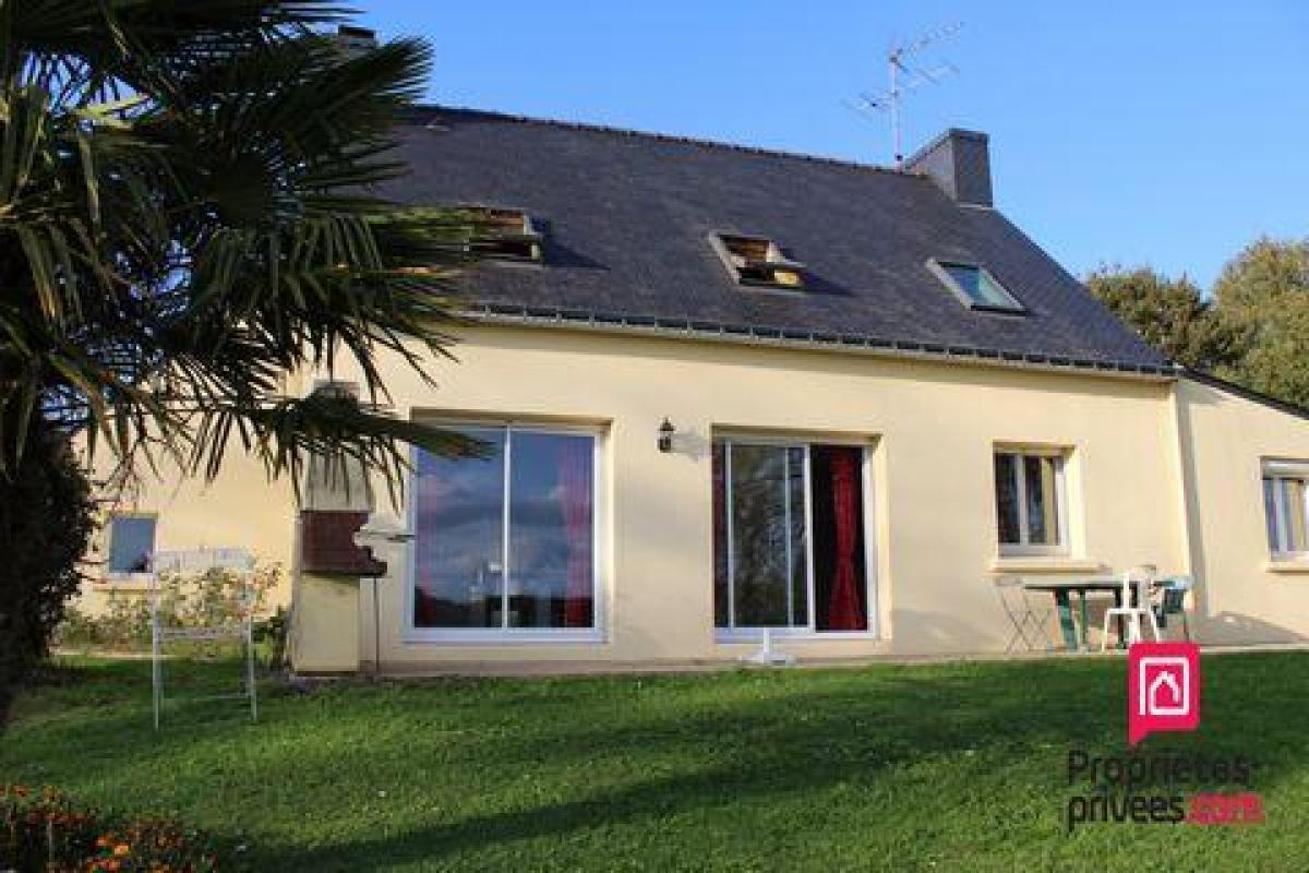 Picture of Home For Sale in Pontivy, Bretagne, France