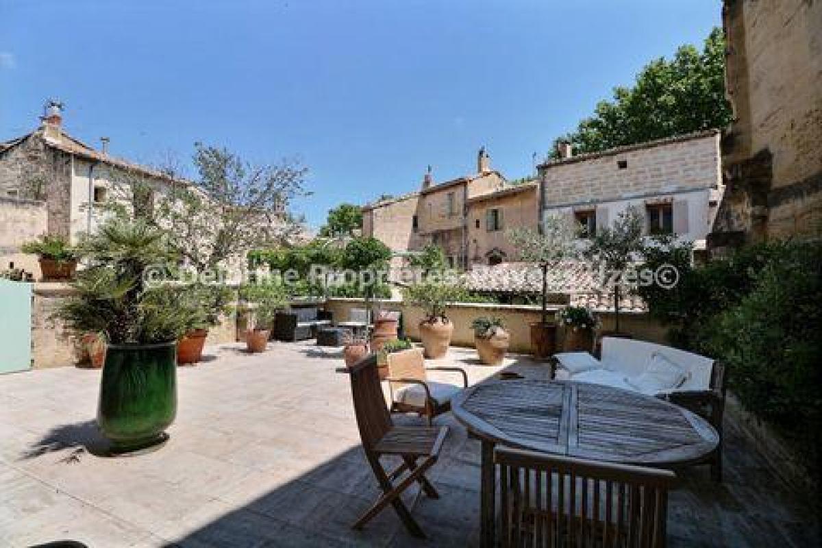 Picture of Condo For Sale in Uzes, Languedoc Roussillon, France