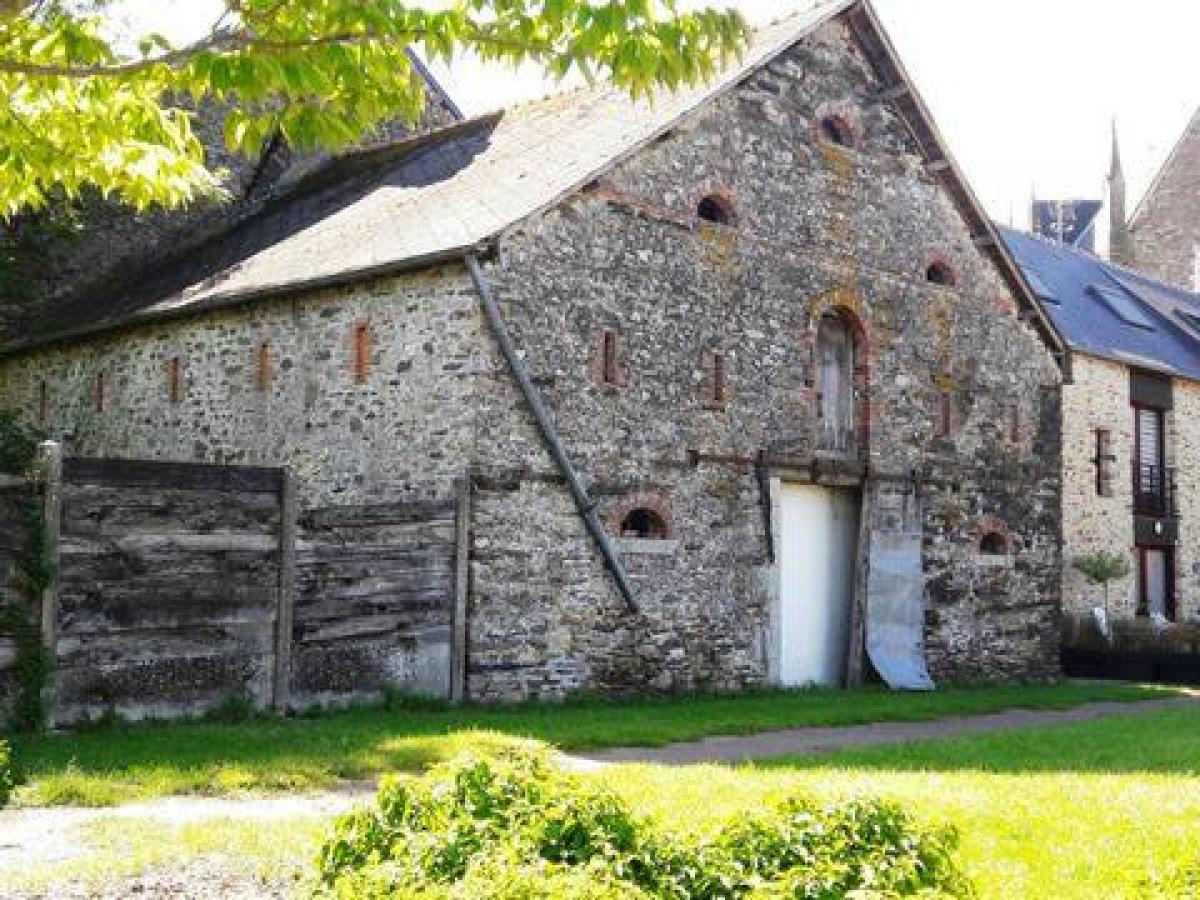 Picture of Home For Sale in Vitre, Bretagne, France