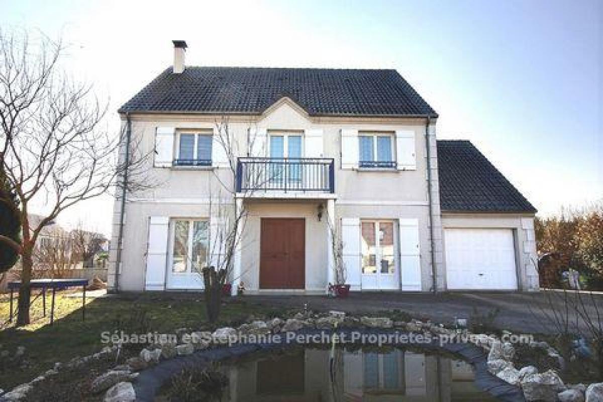 Picture of Home For Sale in Ormes, Centre, France