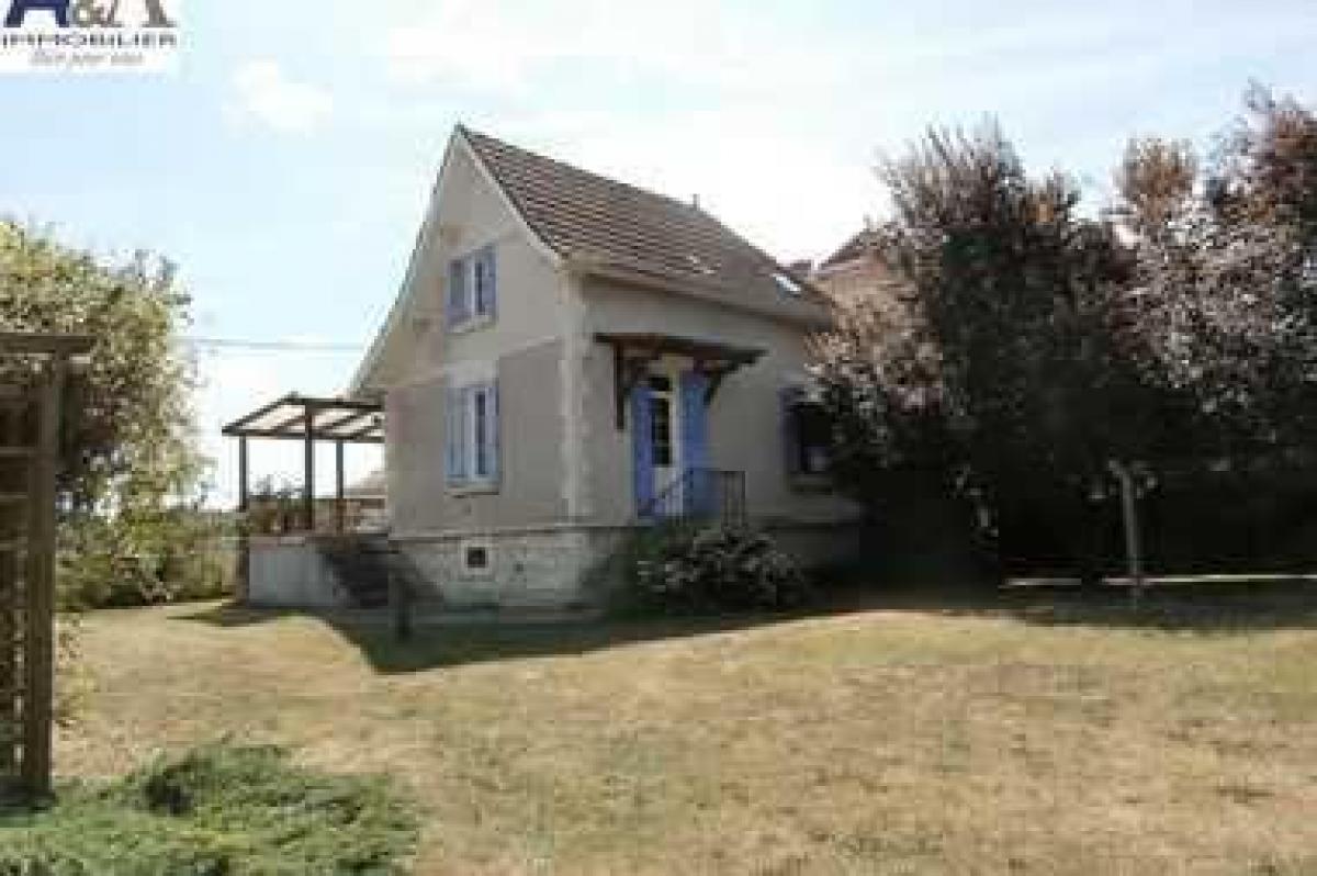 Picture of Home For Sale in Aubeterre Sur Dronne, Poitou Charentes, France