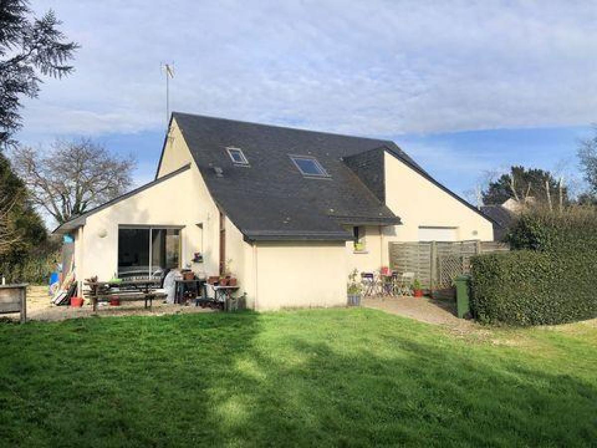 Picture of Home For Sale in Crach, Bretagne, France