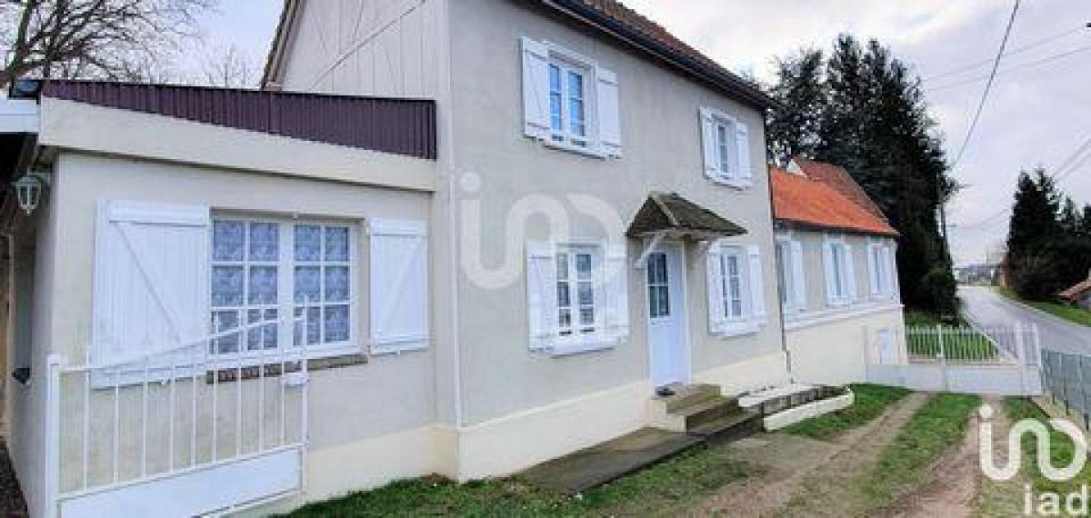 Picture of Home For Sale in Conty, Picardie, France