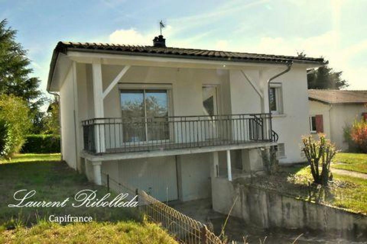 Picture of Home For Sale in Lavardac, Aquitaine, France