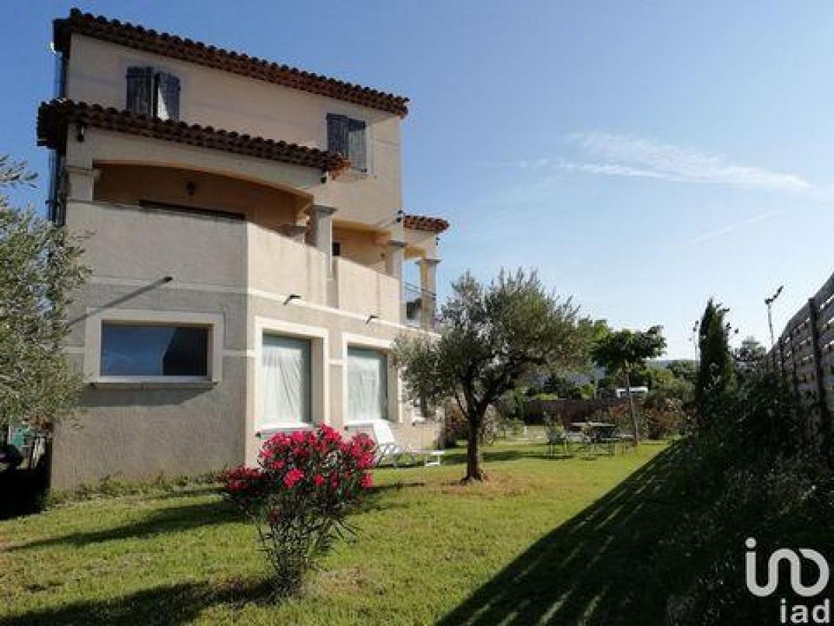 Picture of Home For Sale in Oraison, Provence-Alpes-Cote d'Azur, France