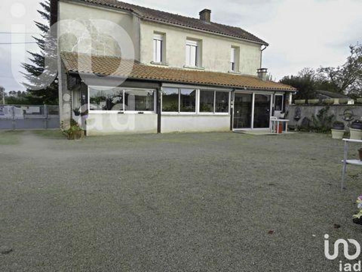 Picture of Home For Sale in Verteuil Sur Charente, Poitou Charentes, France