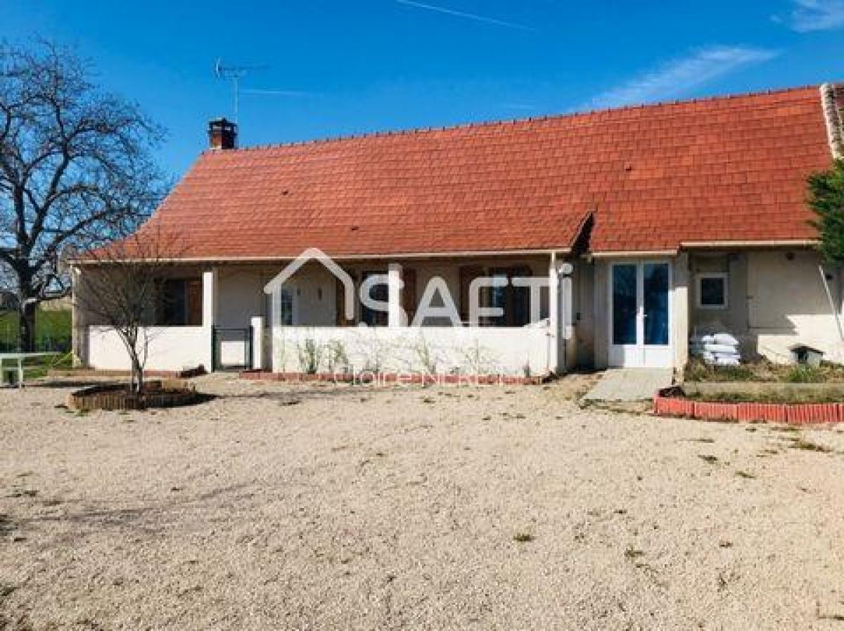 Picture of Farm For Sale in Louhans, Bourgogne, France