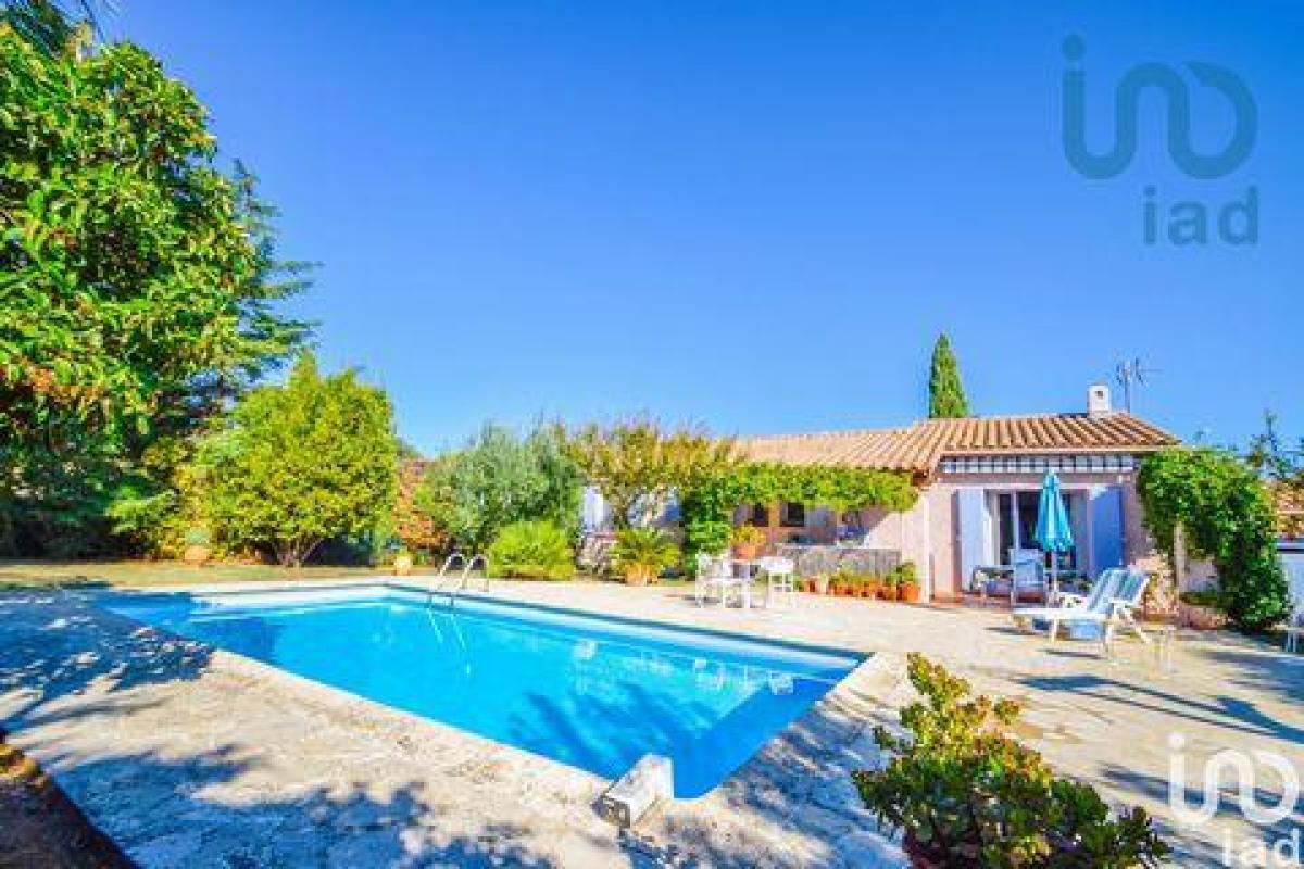 Picture of Home For Sale in Cogolin, Provence-Alpes-Cote d'Azur, France