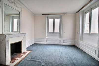 Condo For Sale in Chantilly, France