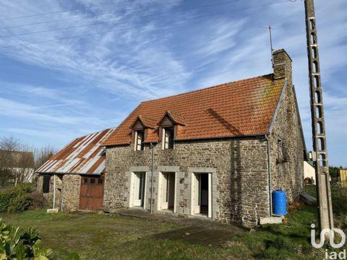 Picture of Home For Sale in Saint James, Manche, France