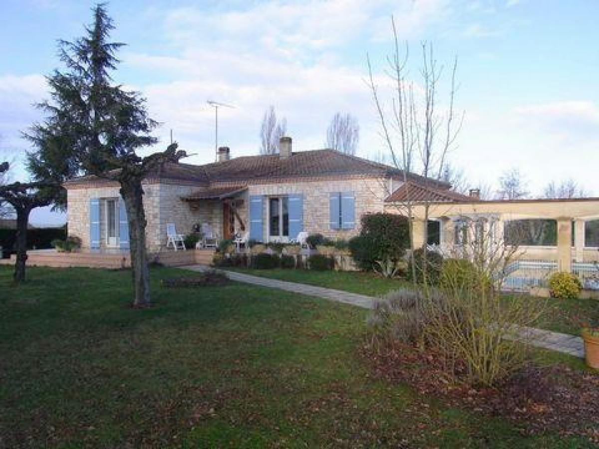 Picture of Home For Sale in Marmande, Aquitaine, France