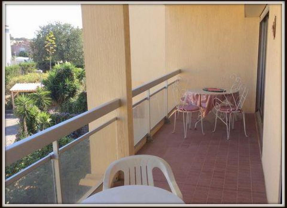 Picture of Condo For Sale in SIX FOURS LES PLAGES, Cote d'Azur, France